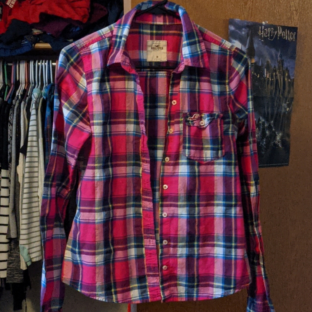 Hollister plaid button up size M